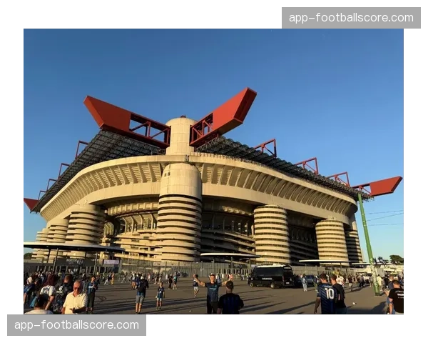 多个意甲球场计划升级摄像头系统，以更精准捕捉球员跑动与压迫数据