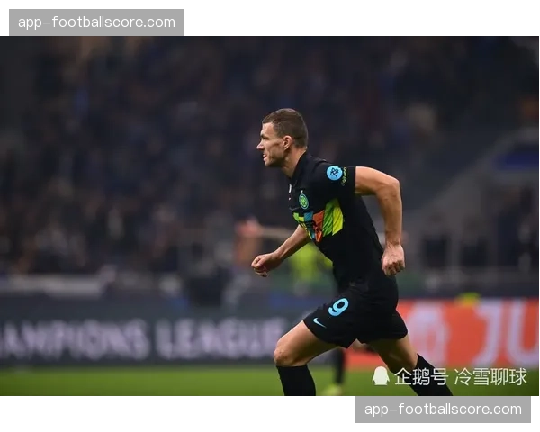 布雷斯特vs里昂,奥诺拉直接任意球破门打入世界波 布雷斯特vs里昂,奥诺拉直接任意球破门打入世界波