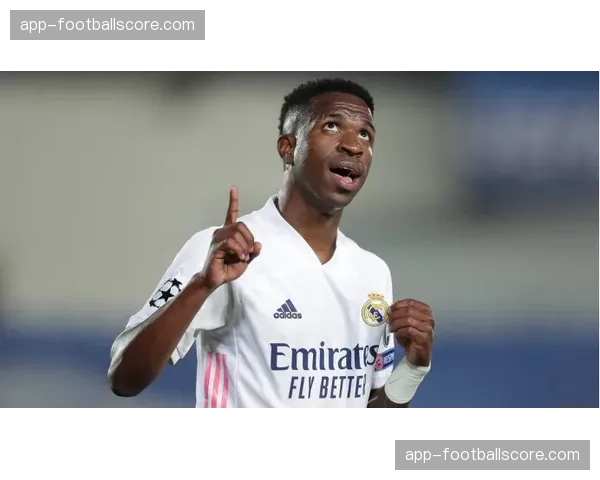 官方:皇马与维尼修斯完成续约,新合同至2030年 官方:皇马与维尼修斯完成续约,新合同至2030年