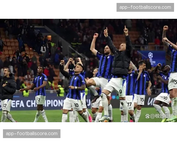 意甲冲刺阶段悬念重生:国米领先优势缩至6分,冠军归属重回悬念 意甲冲刺阶段悬念重生:国米领先优势缩至6分,冠军归属重回悬念